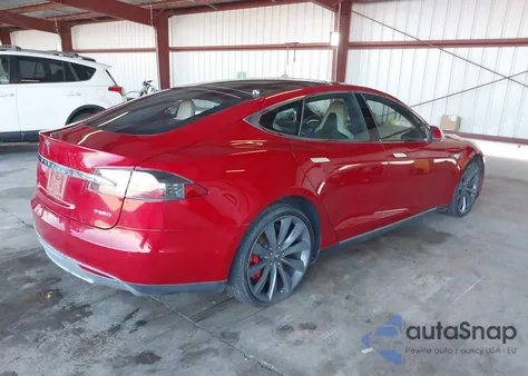 2015 Tesla Model S 85D/P85D из США, поврежденный, VIN 5YJSA1H45FF088508